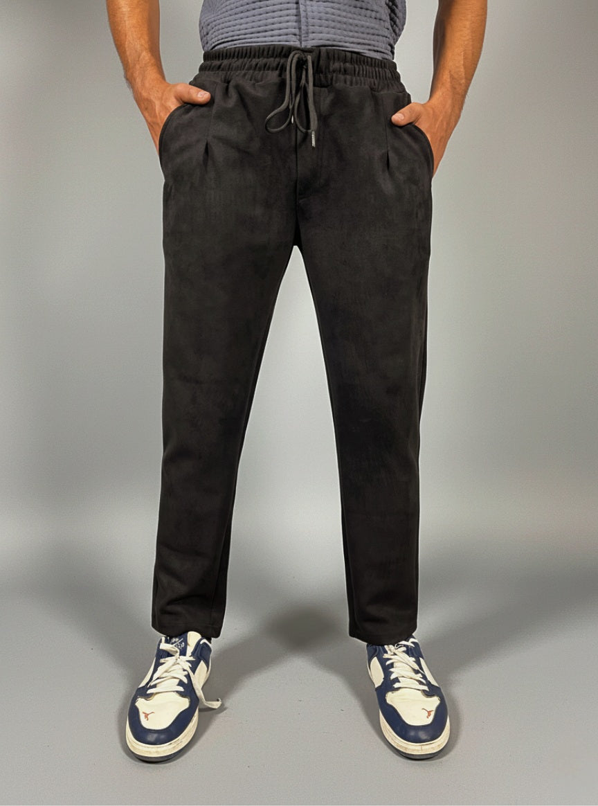 Classic Pleated Trouser (Black)